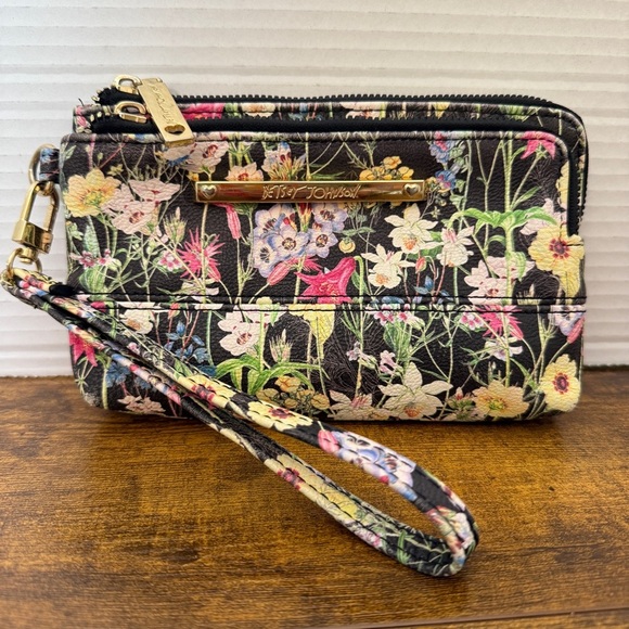 Betsey Johnson Double Pouch Wristlet Clutch Black Floral Print Purse Zip Around - Picture 1 of 8